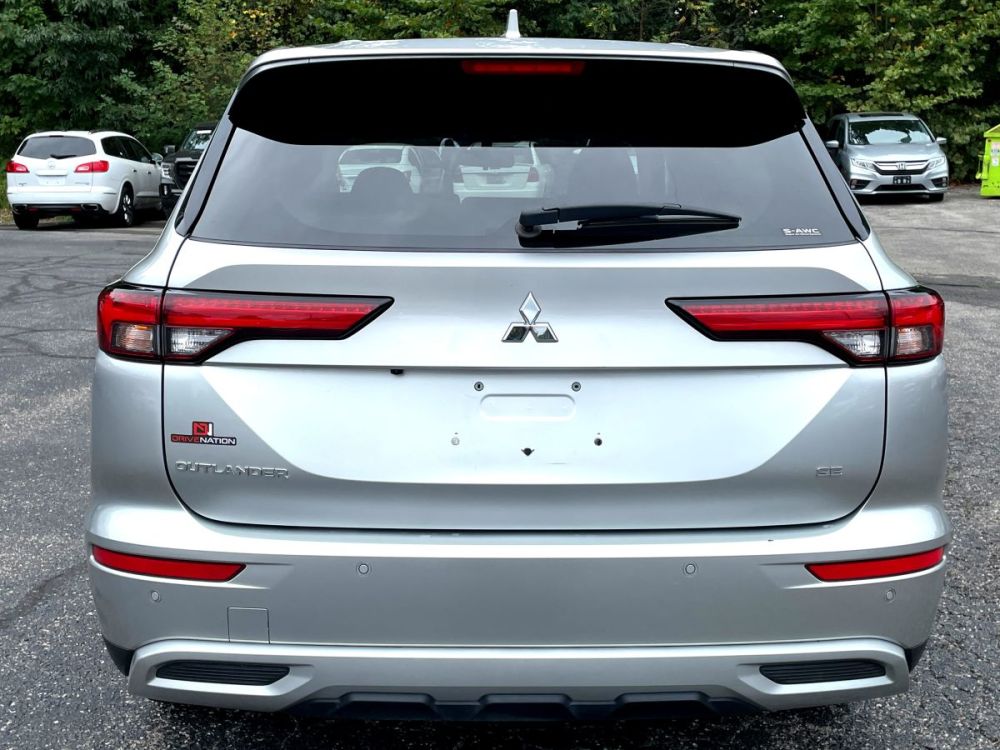 2022 Mitsubishi Outlander - photo 8
