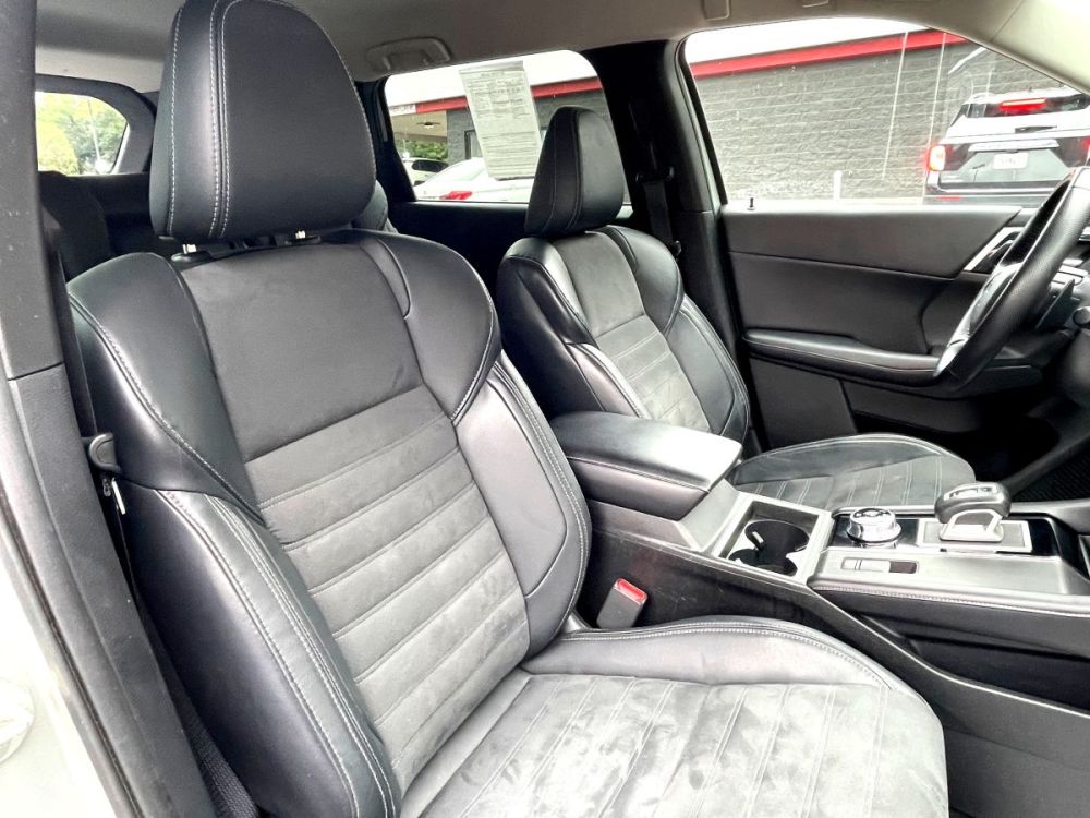 2022 Mitsubishi Outlander - photo 10