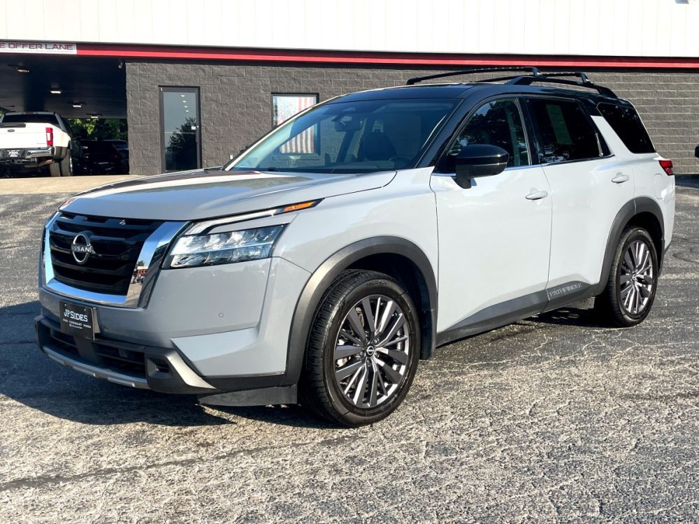 2023 Nissan Pathfinder - photo 1