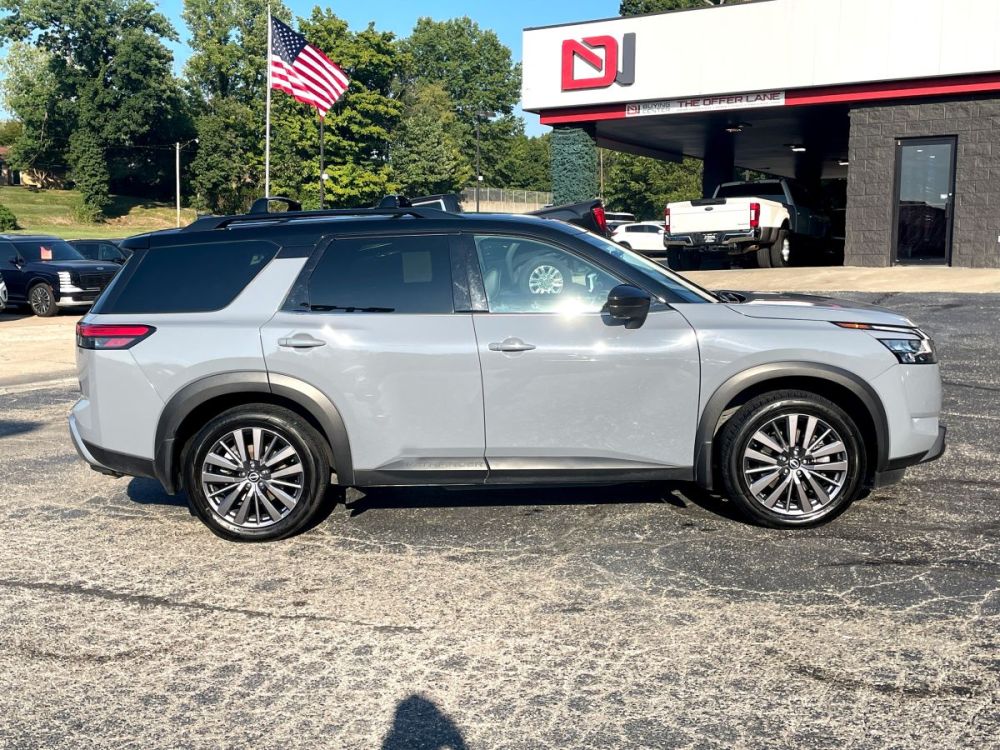 2023 Nissan Pathfinder - photo 4