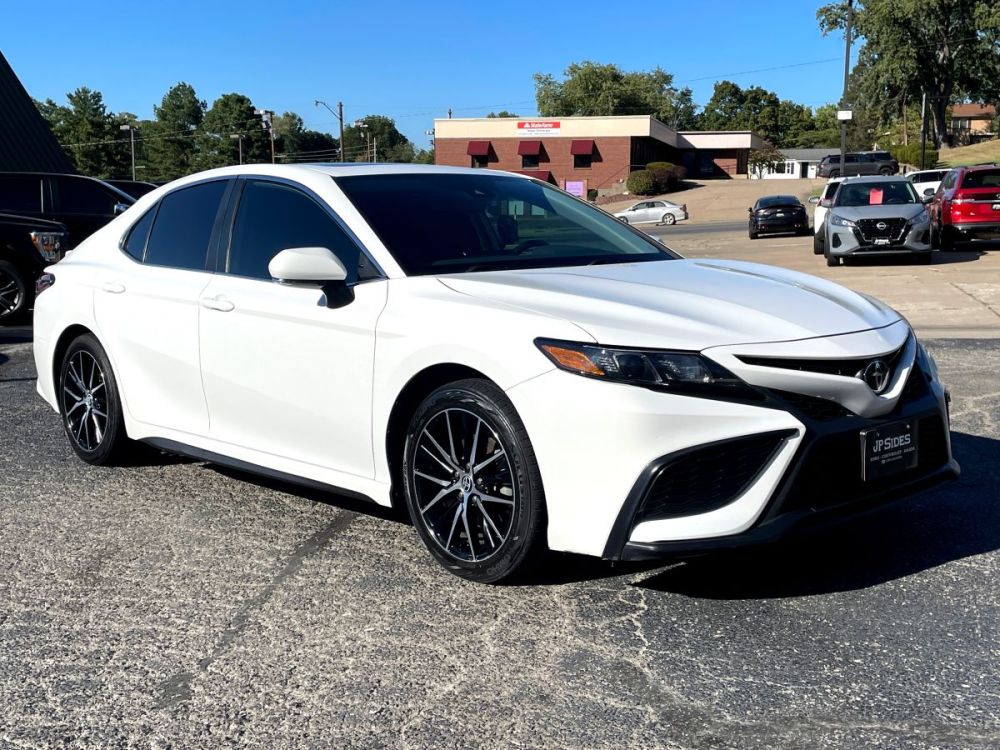 2023 Toyota CAMRY - photo 2
