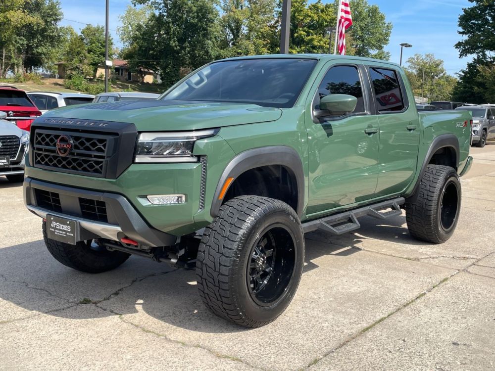 2022 Nissan Frontier - photo 1