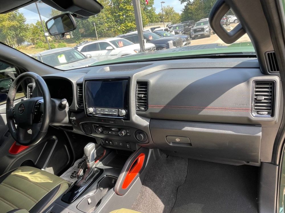2022 Nissan Frontier - photo 10