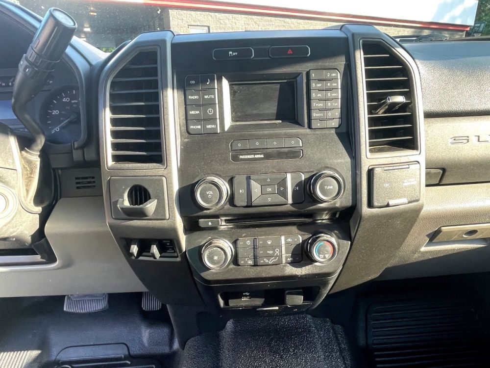2018 Ford F-450 - photo 12