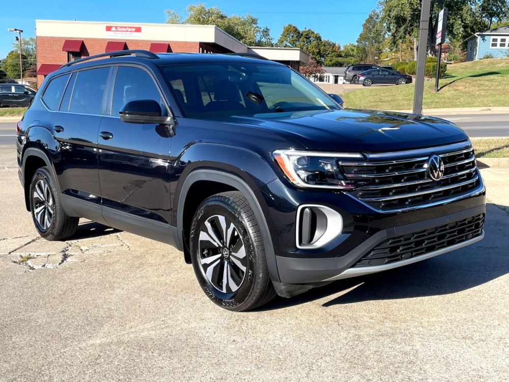 2025 Volkswagen Atlas - photo 2