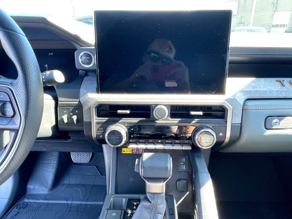 2025 Toyota 4Runner - photo 12