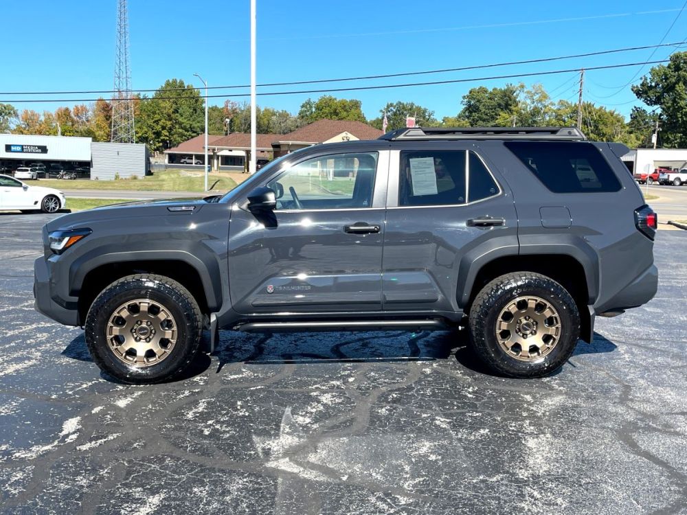 2025 Toyota 4Runner - photo 3