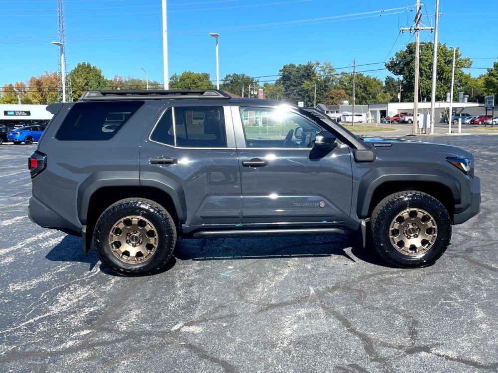 2025 Toyota 4Runner - photo 4