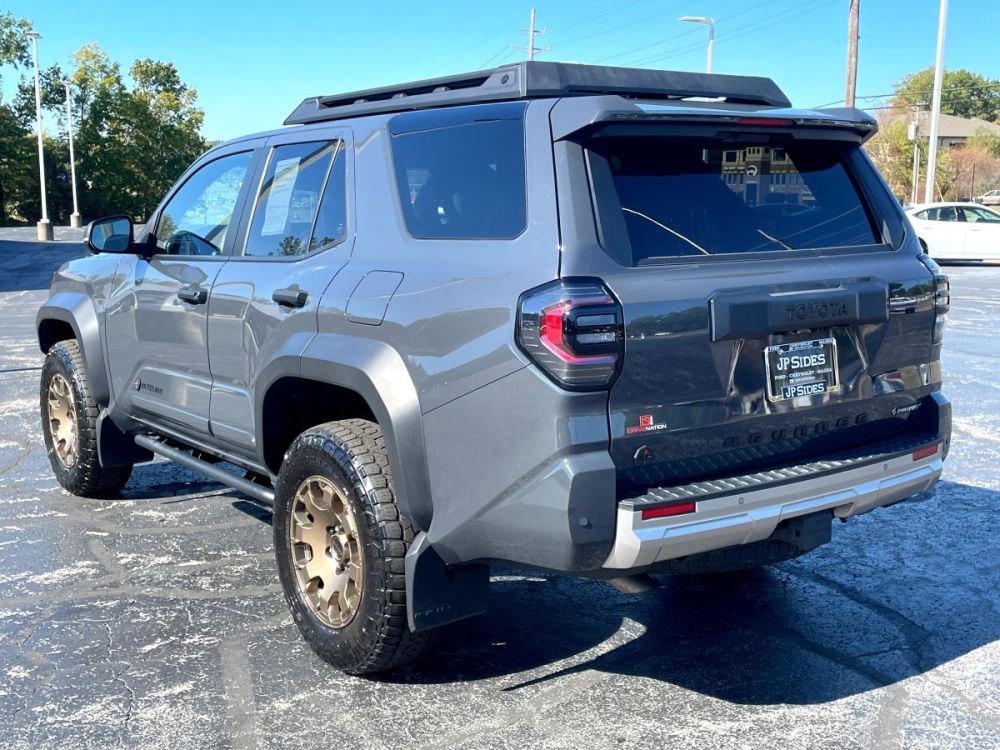 2025 Toyota 4Runner - photo 5