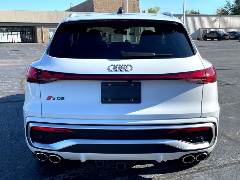 2025 Audi SQ5 - photo 8