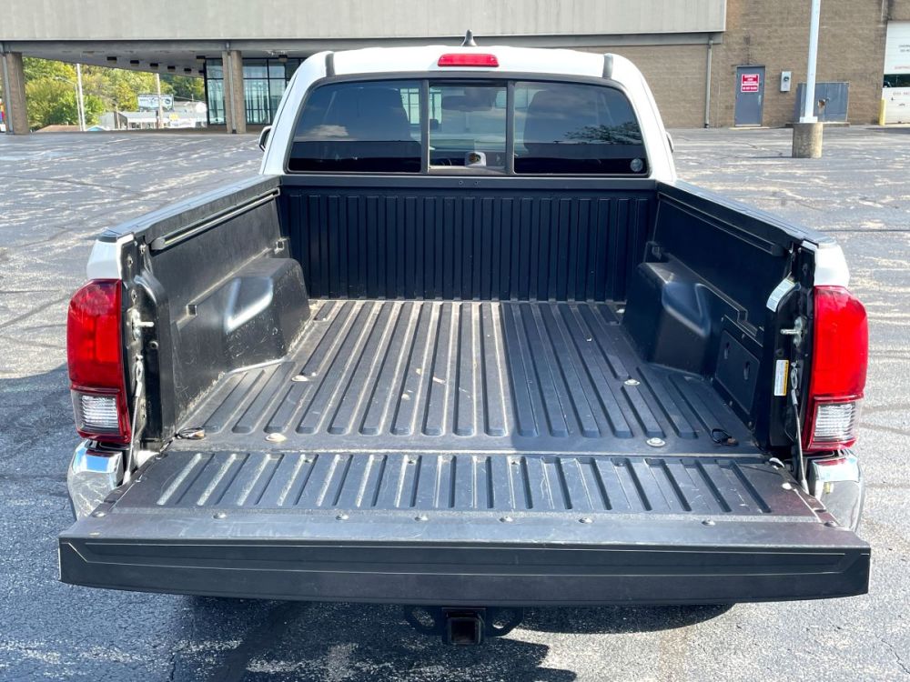2021 Toyota Tacoma - photo 9