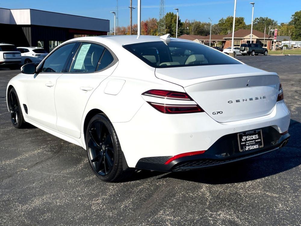 2023 Genesis G70 - photo 5