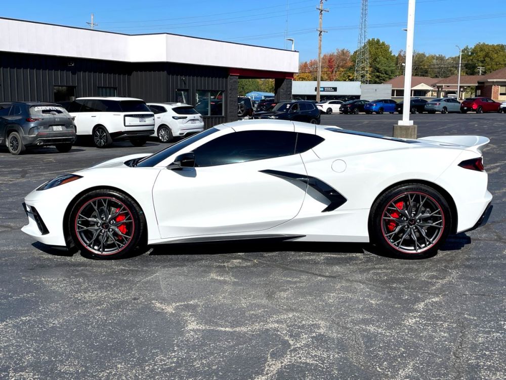 2023 Chevrolet Corvette - photo 3