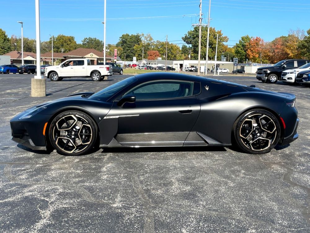 2024 Maserati MC20 - photo 3