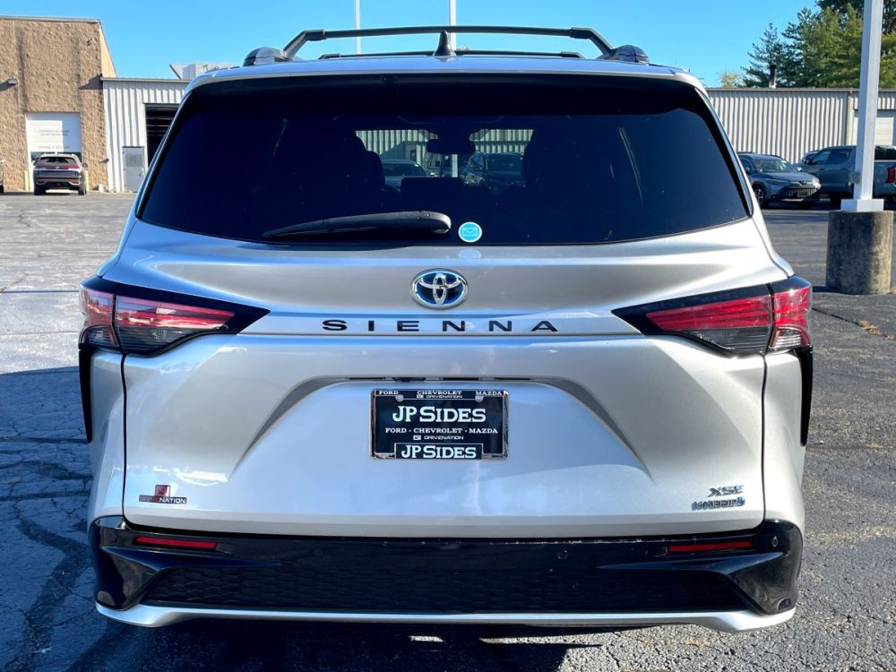 2023 Toyota Sienna - photo 8