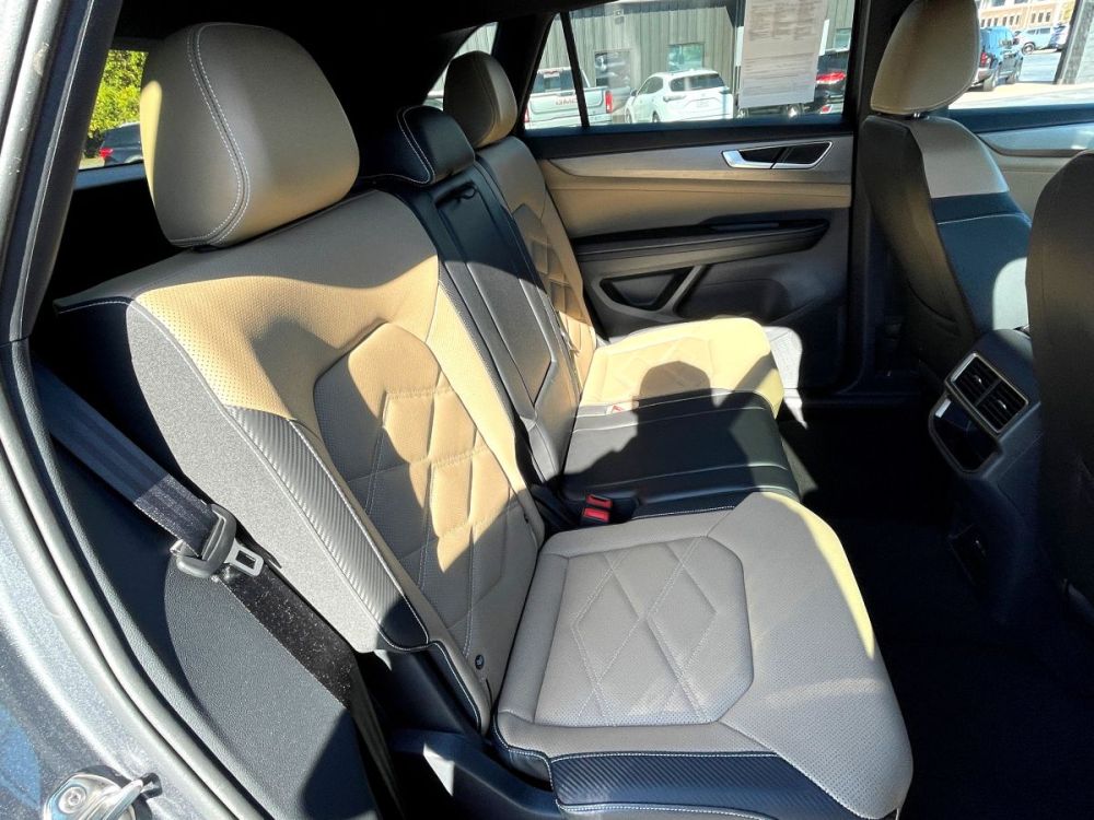 2024 Volkswagen Atlas Cross Sport - photo 13