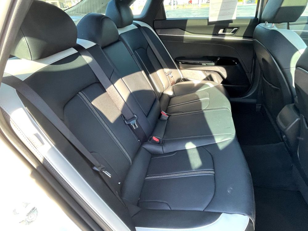 2025 Kia K5 - photo 13