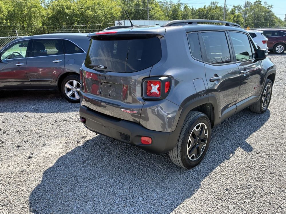 2017 Jeep RENEGADE - photo 4