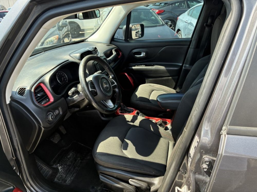2017 Jeep RENEGADE - photo 6