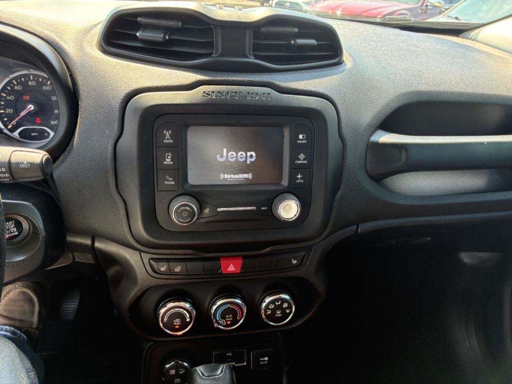 2017 Jeep RENEGADE - photo 7