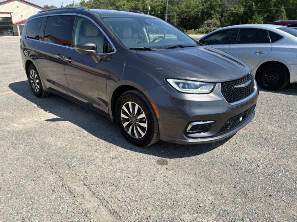 2021 Chrysler PACIFICA - photo 2