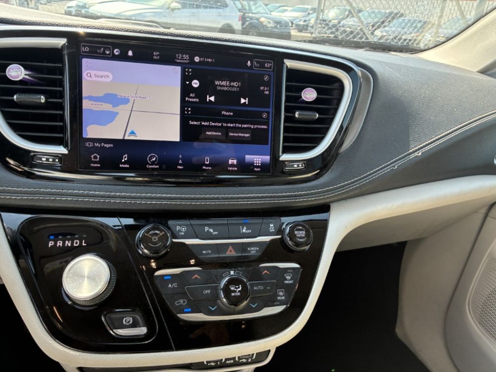 2021 Chrysler PACIFICA - photo 10