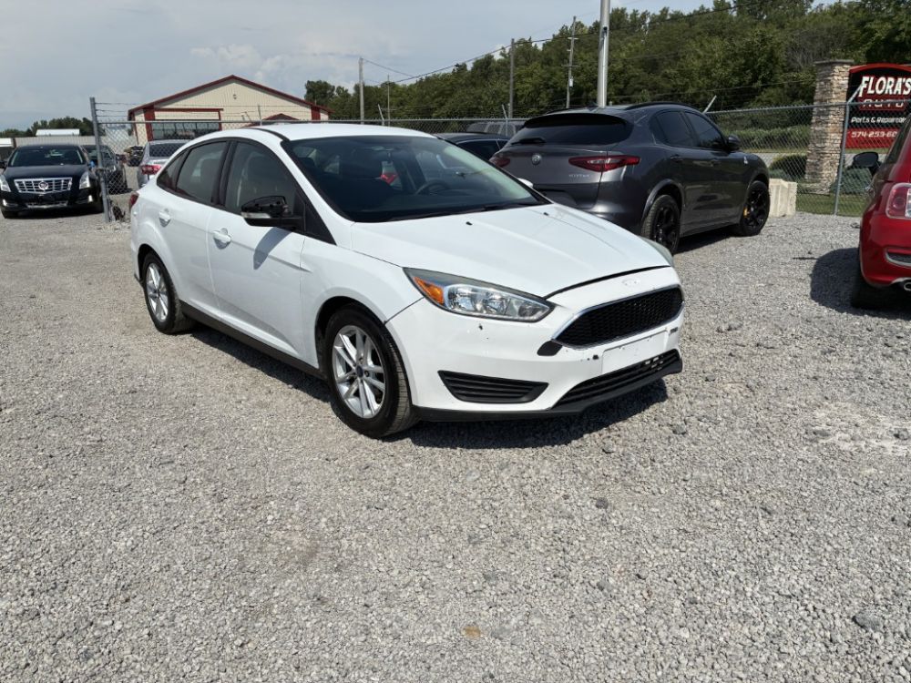 2016 Ford FOCUS - photo 2