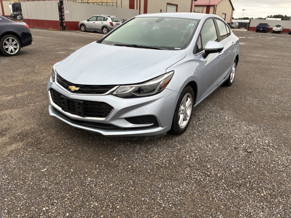 2017 Chevrolet CRUZE - photo 1