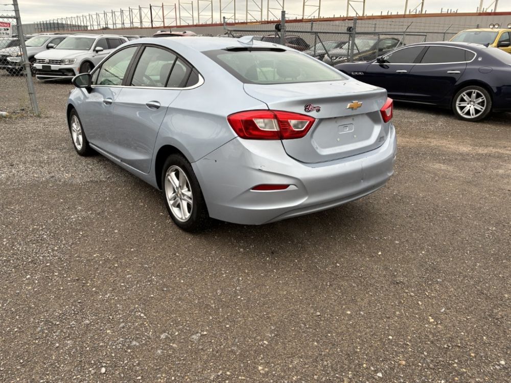 2017 Chevrolet CRUZE - photo 4
