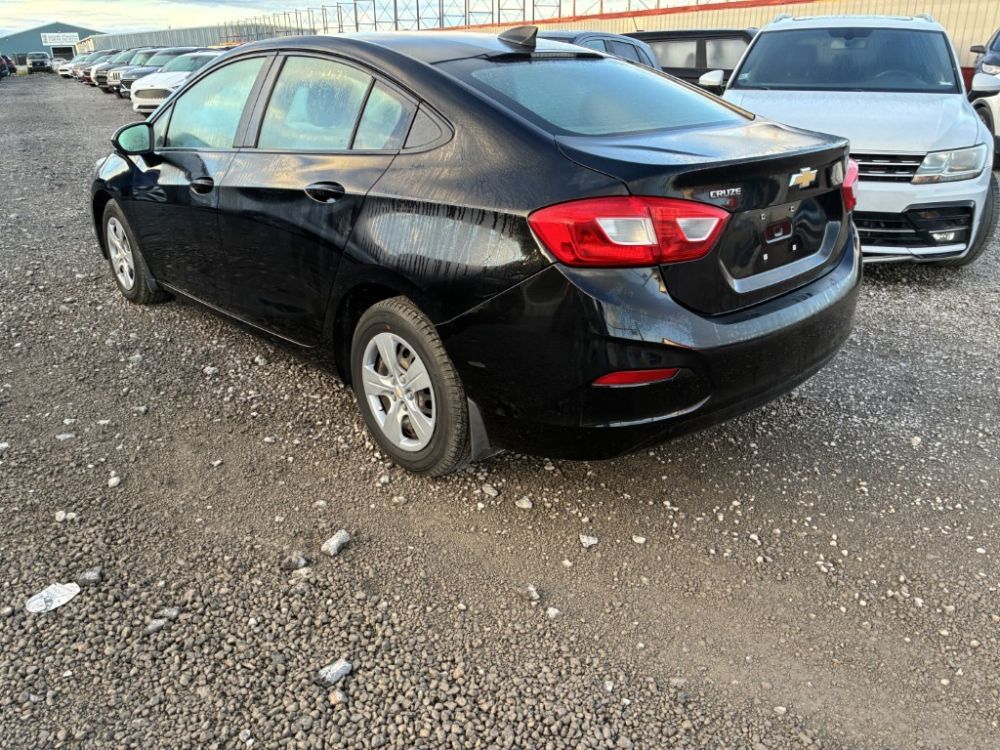 2017 Chevrolet CRUZE - photo 3