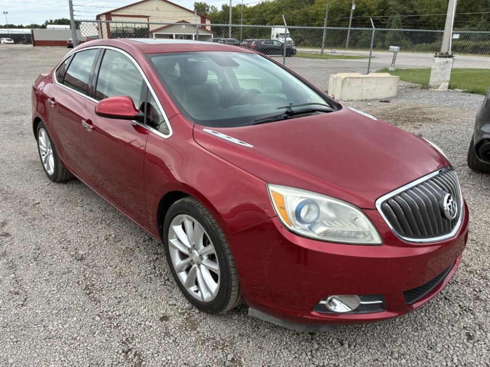 2013 Buick VERANO - photo 2