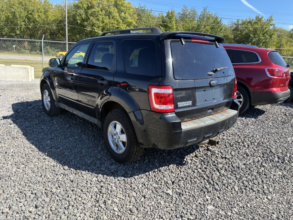 2011 Ford ESCAPE - photo 3