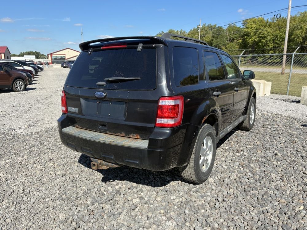 2011 Ford ESCAPE - photo 4