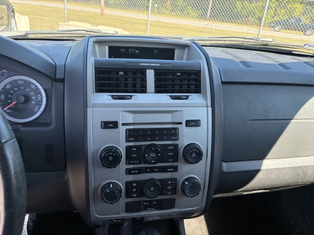 2011 Ford ESCAPE - photo 5