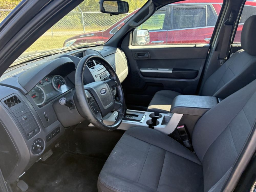 2011 Ford ESCAPE - photo 8
