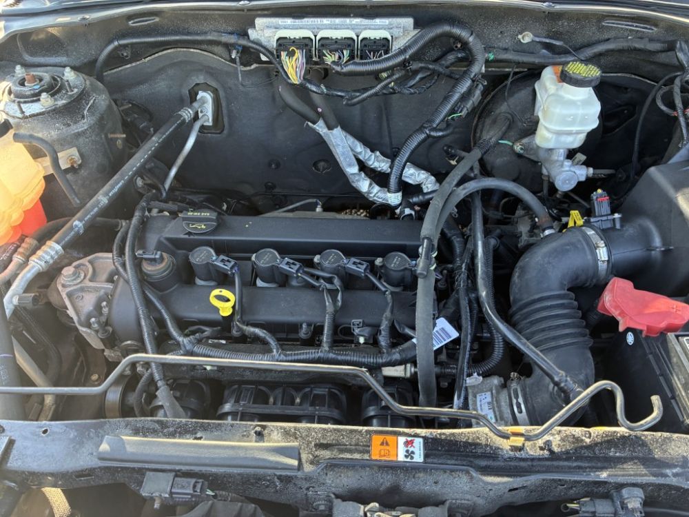 2011 Ford ESCAPE - photo 10