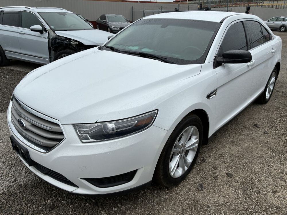 2017 Ford Taurus - photo 1