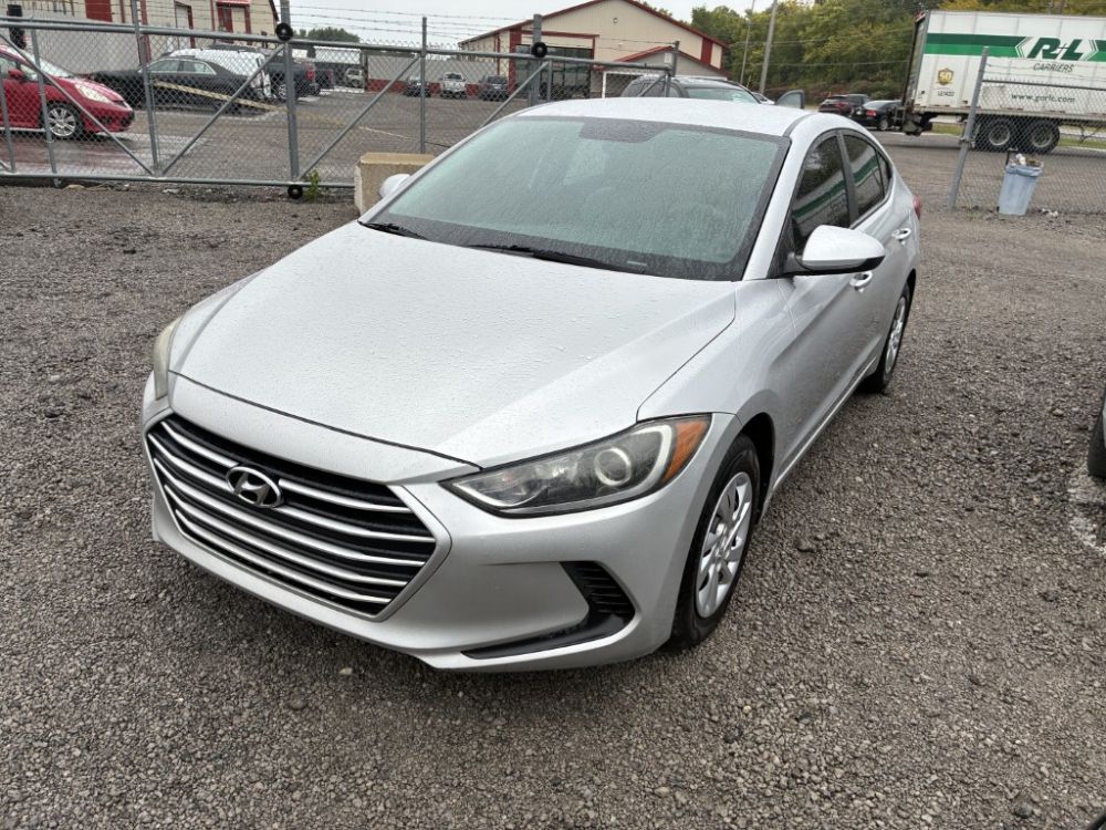 2017 Hyundai ELANTRA - photo 1