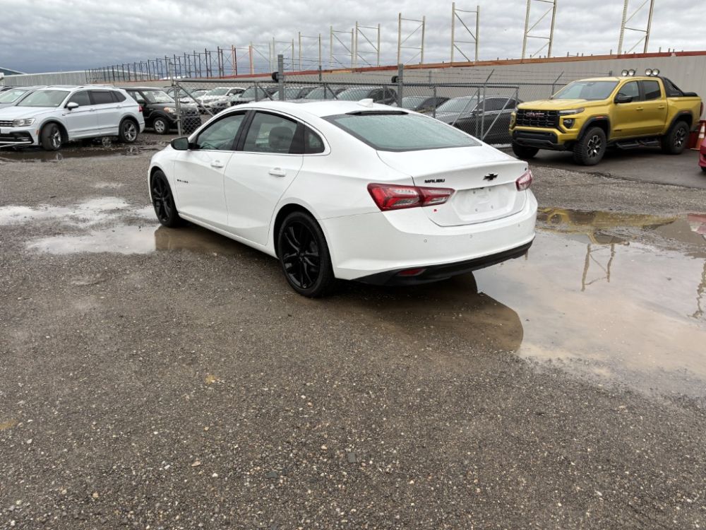 2022 Chevrolet MALIBU - photo 4