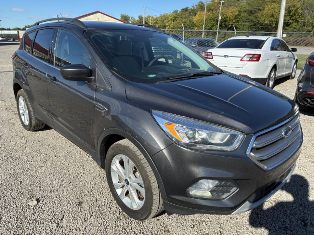2017 Ford ESCAPE - photo 2