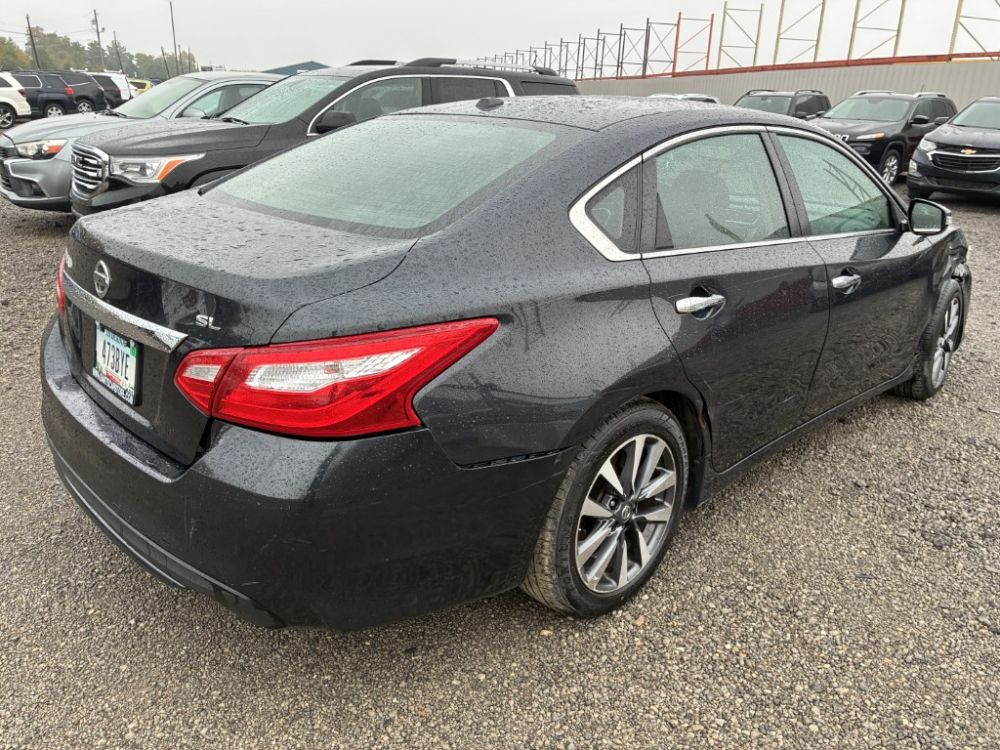 2017 Nissan ALTIMA - photo 3