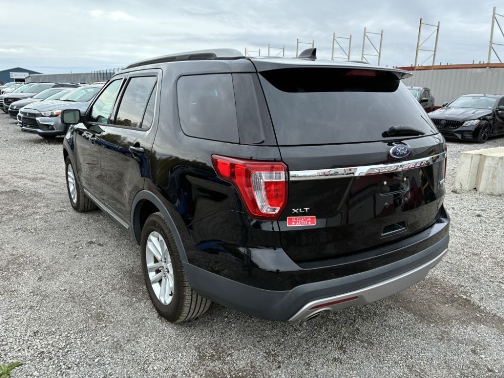 2017 Ford EXPLORER - photo 3
