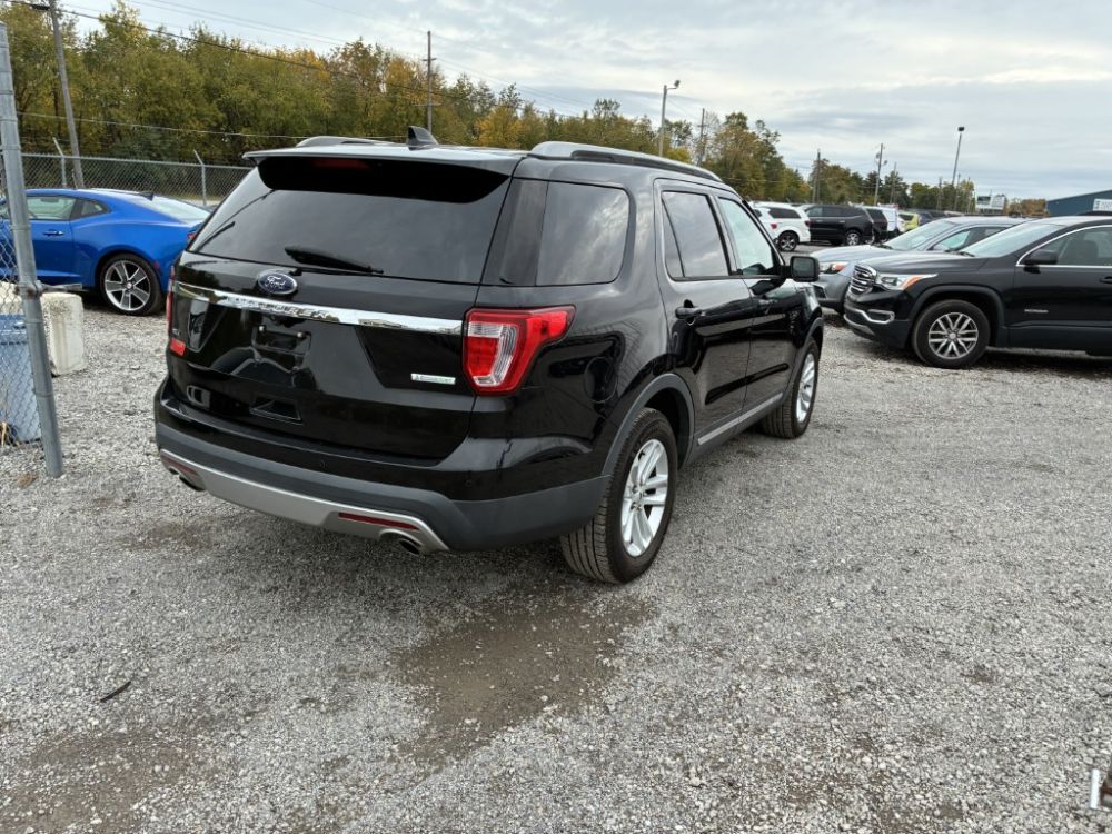 2017 Ford EXPLORER - photo 4