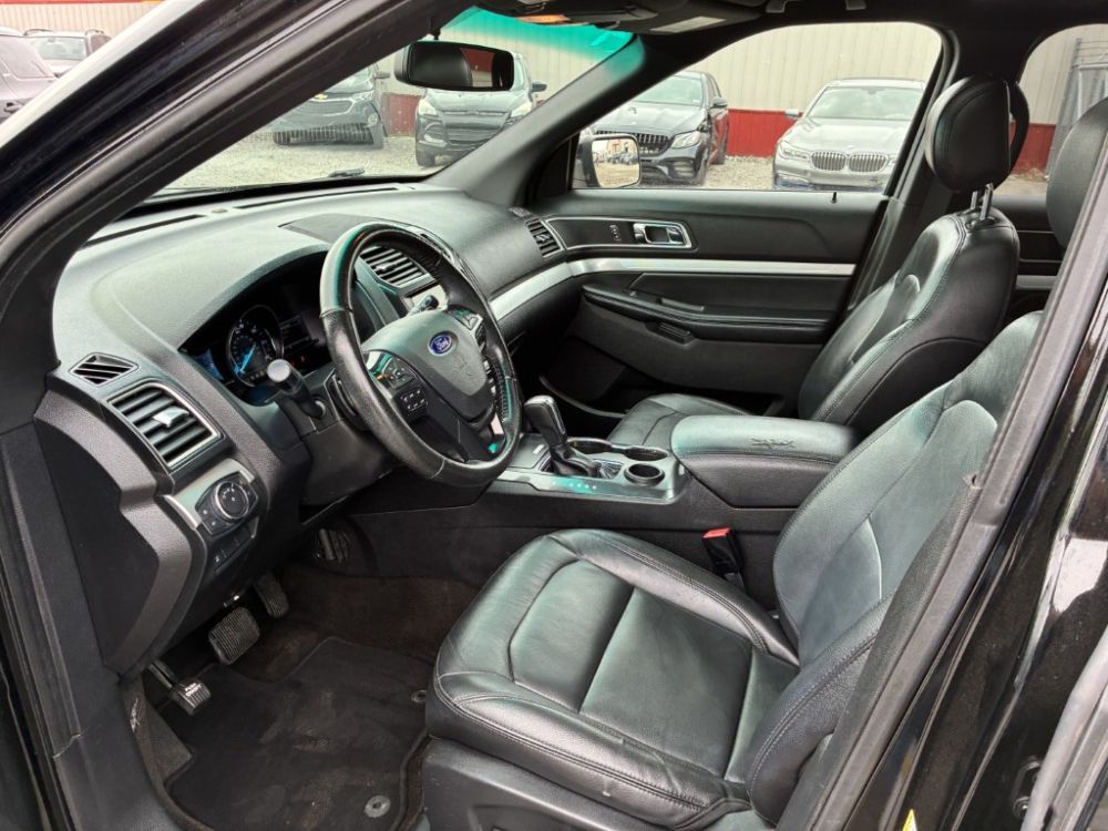 2017 Ford EXPLORER - photo 5