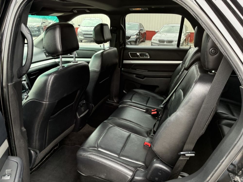 2017 Ford EXPLORER - photo 10