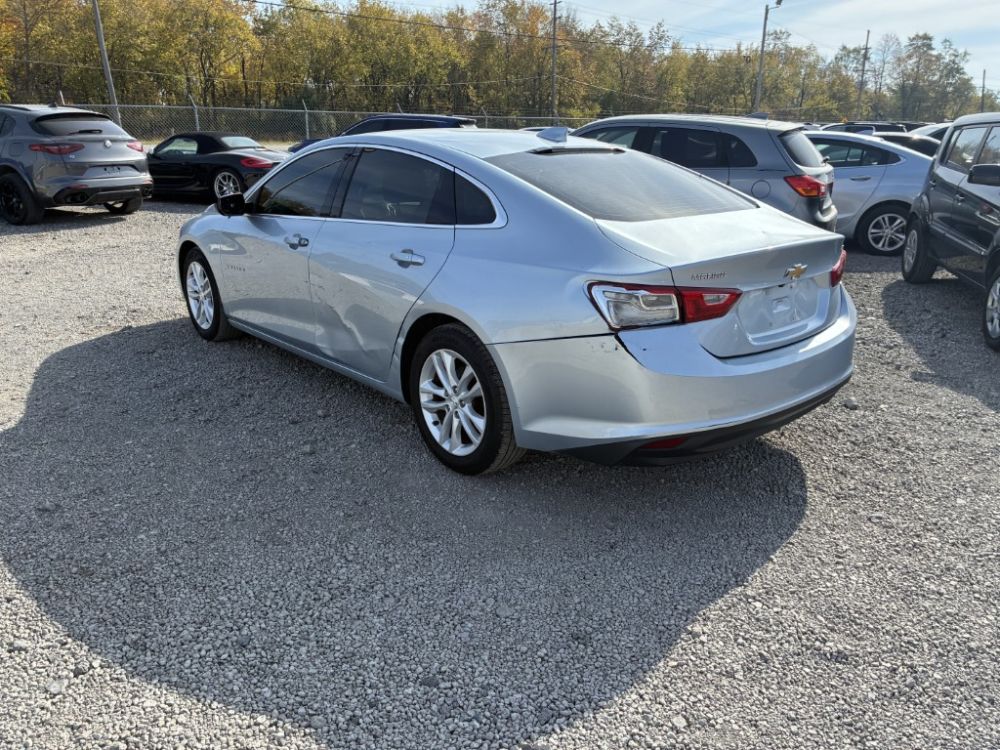 2017 Chevrolet MALIBU - photo 3