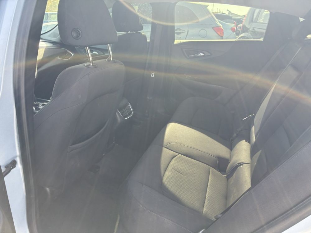 2017 Chevrolet MALIBU - photo 6