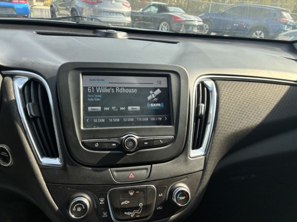 2017 Chevrolet MALIBU - photo 8