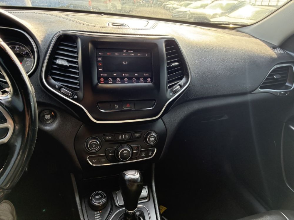 2019 Jeep CHEROKEE - photo 6