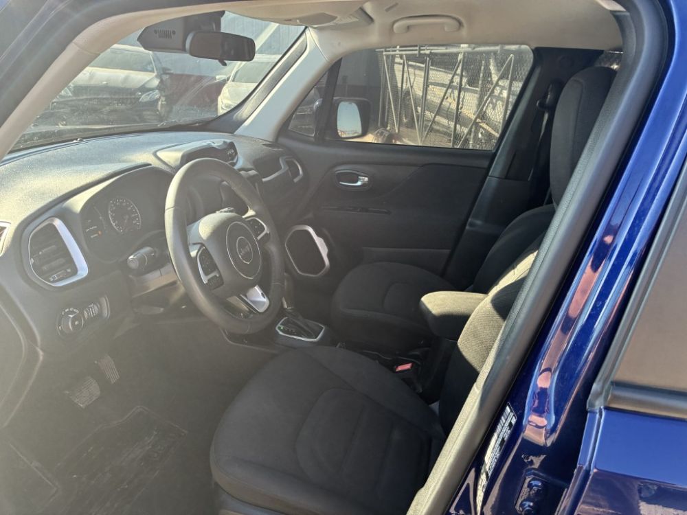 2020 Jeep RENEGADE - photo 7